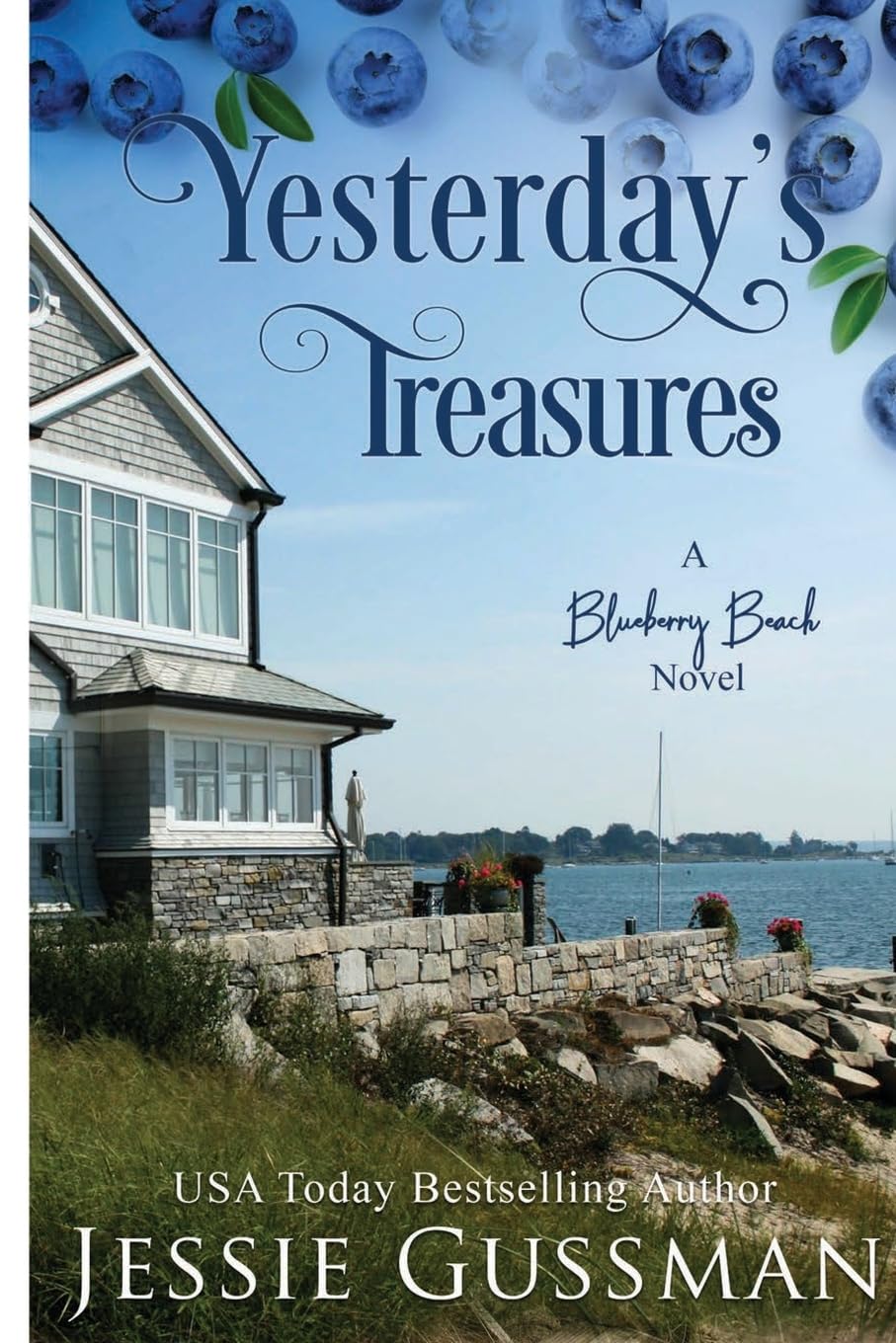 Yesterday's Treasures Large Print Edition : A Blueberry Beach Novel (Blueberry Beach Book 1)
